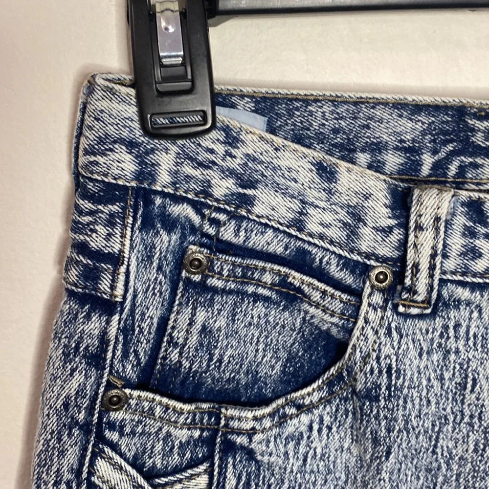 Pure Jeanswear high rise acid wash mom jeans with lattice accents vintage size 7